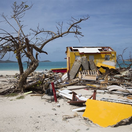 ‘Hulpgeld Sint Maarten nauwelijks gebruikt vanwege extreem capaciteitsgebrek’